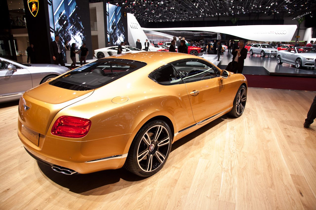 http://www.autoblog.gr/wp-content/gallery/bentley-continental-gt-and-gtc-v8-live-in-geneva-2012/bentley-continental-gt-v8-live-in-geneva-2012-4.jpg