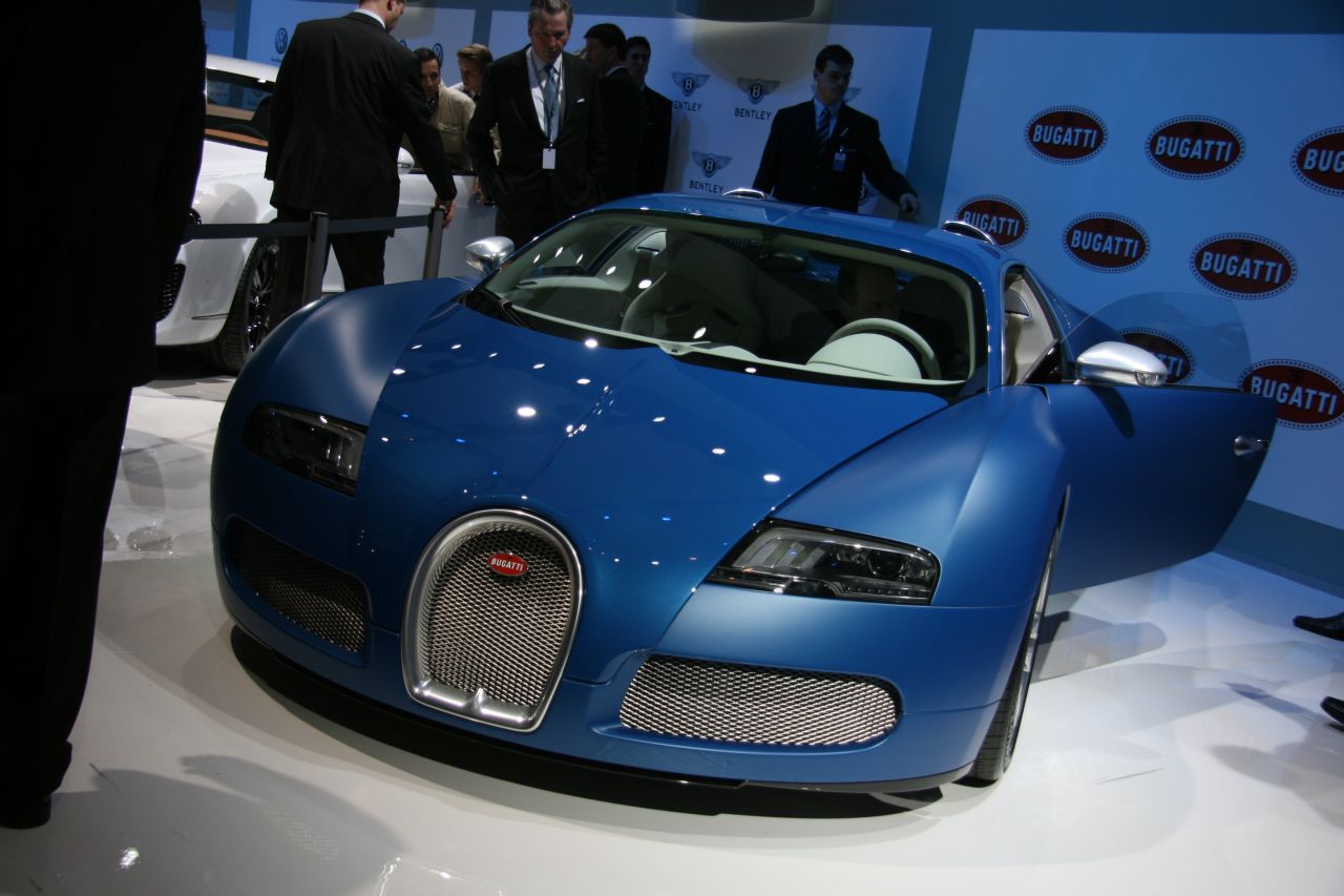 Bugatti Veyron Bleu Centenaire