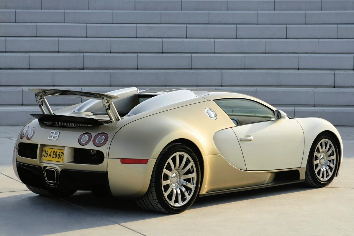 www.autoblog.gr/wp-content/gallery/bugatti-veyron-gold/bugatti-veyron-gold-5.jpg