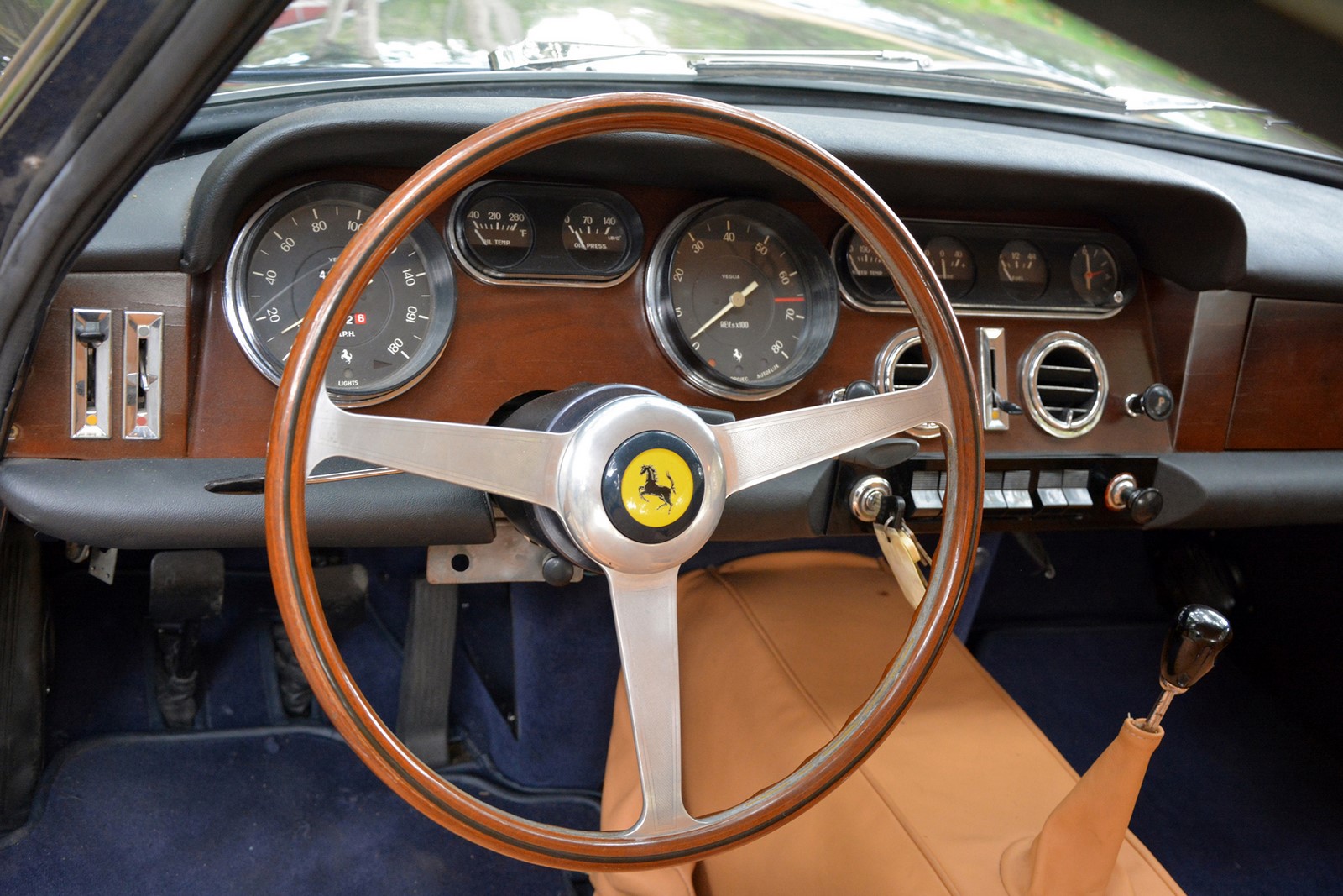 Ferrari-330-GT-Shark-Nose-1965-8.jpg