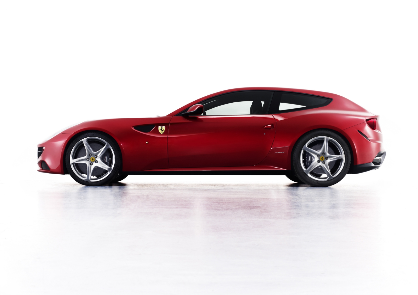 http://www.autoblog.gr/wp-content/gallery/ferrari-four-ff-concept/ferrari-four-ff-concept-2.jpg