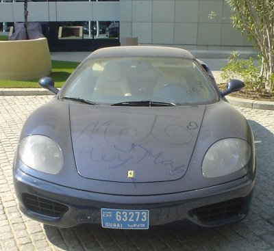 http://www.autoblog.gr/wp-content/gallery/forgotten-cars-at-dubai/forgotten-cars-at-dubai-1.jpg