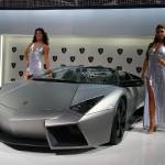 lamborghini_reventon_roadster_babes-09