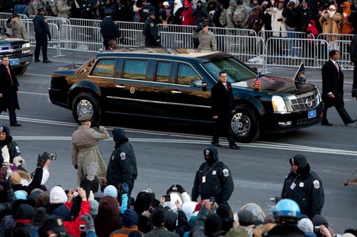 obama-limo-ride-3