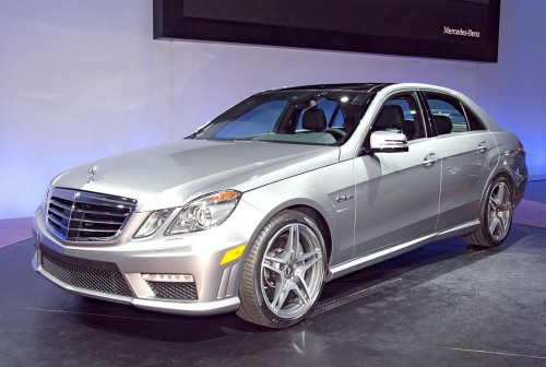 mercedes-e63-amg-live-at-new-york-auto-show mercedes-e63-amg-live-at-new-york-auto-show