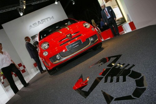 Abarth 695 Tributo Ferrari Live At Frankfurt 2009