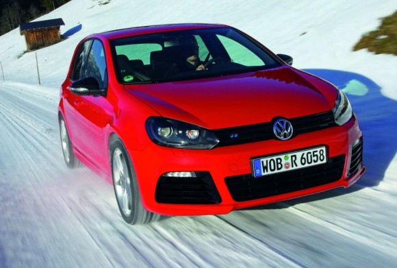 Photo Gallery Volkswagen Golf R στα χιόνια