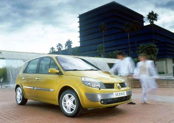 Renault-Scenic_II_2003
