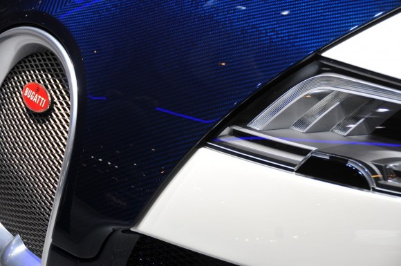bugatti-veyron-16-4-grand-sport-live-at-geneva-2010