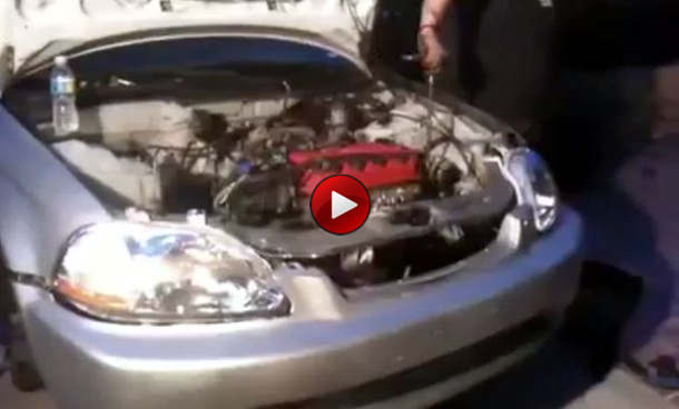 FAIL Video: O &lambda;ά&theta;&omicron;&sigmaf; &tau;&rho;ό&pi;&omicron;&sigmaf; &gamma;&iota;&alpha; &nu;&alpha; &kappa;&alpha;&tau;&epsilon;&beta;ά&sigma;&epsilon;&iota;&sigmaf; έ&nu;&alpha;&nu; &kappa;&iota;&nu;&eta;&tau;ή&rho;&alpha;