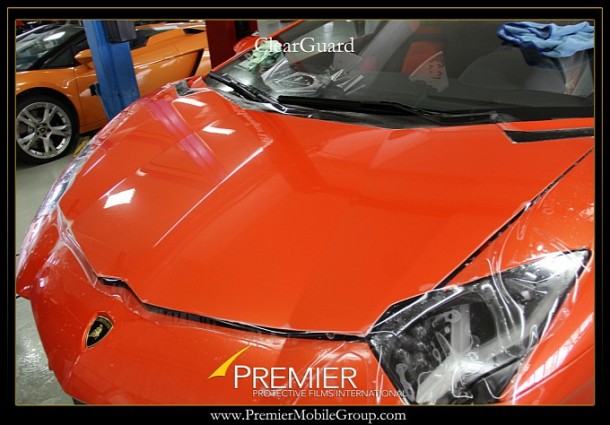 lamborghini-aventador-gets-clear-wrap-for-protection-photo-gallery-medium_2 Ντύσιμο μιας Lamborghini Aventador με διάφανη μεμβράνη για προστασία