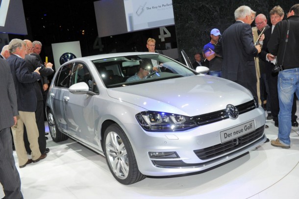 VW Golf VII Live Photos