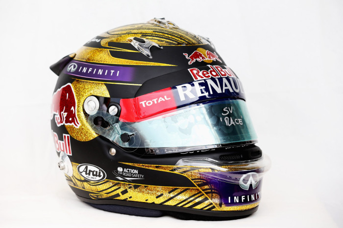 Το χρυσό κράνος του Vettel πωλήθηκε για $118.000 166985782kr00324 f1 grand p 1 700x466 Το χρυσό κράνος του Vettel πωλήθηκε για $118.000
