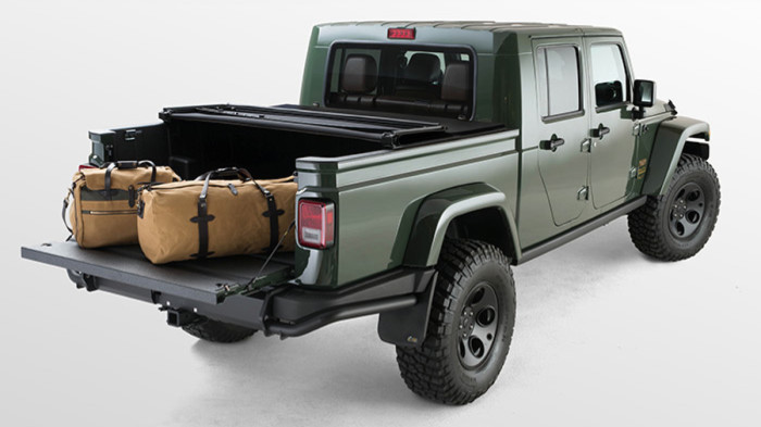 19fkln4n3im47jpg 700x393 Το Brute Double Cab της AEV είναι ένα pickup Wrangler που πάει παντού, με καμπίνα πολυτελείας