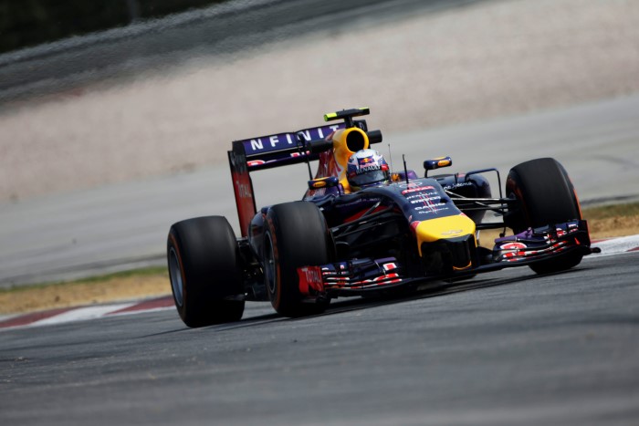 Daniel Ricciardo1 Ποινή 10 θέσεων στην εκκίνηση του Μπαχρέιν για τον Ricciardo