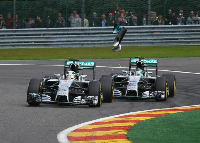 10645215 678144365611862 2746997599851707761 n 700x500 Hamilton: Ο Rosberg είπε ότι με χτύπησε επίτηδες. Mercedes: Απαράδεκτος ο Rosberg