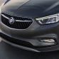 2017_Buick_Encore_03