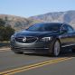 2017-Buick-LaCrosse-003