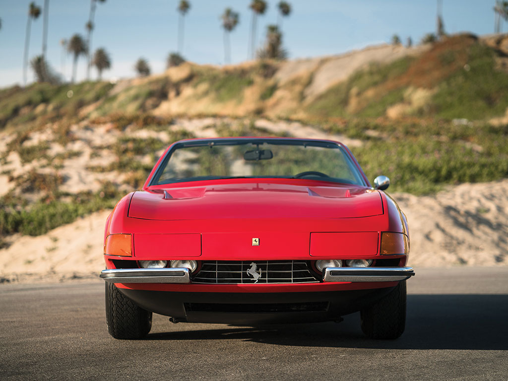 1972_Ferrari_365_GTB:4_Daytona_Spider_by_Scaglietti_08