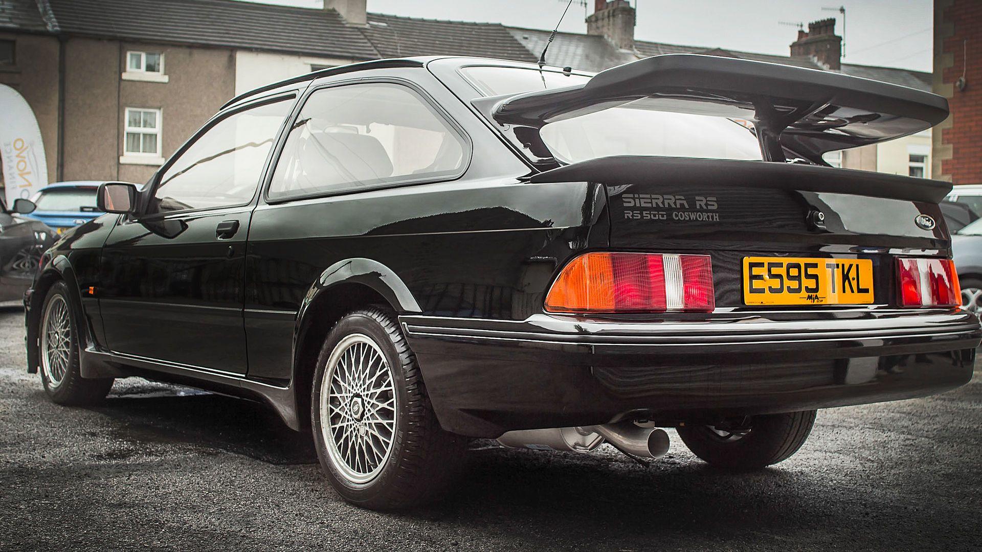 1987_Ford_Sierra_Cosworth_RS500_06