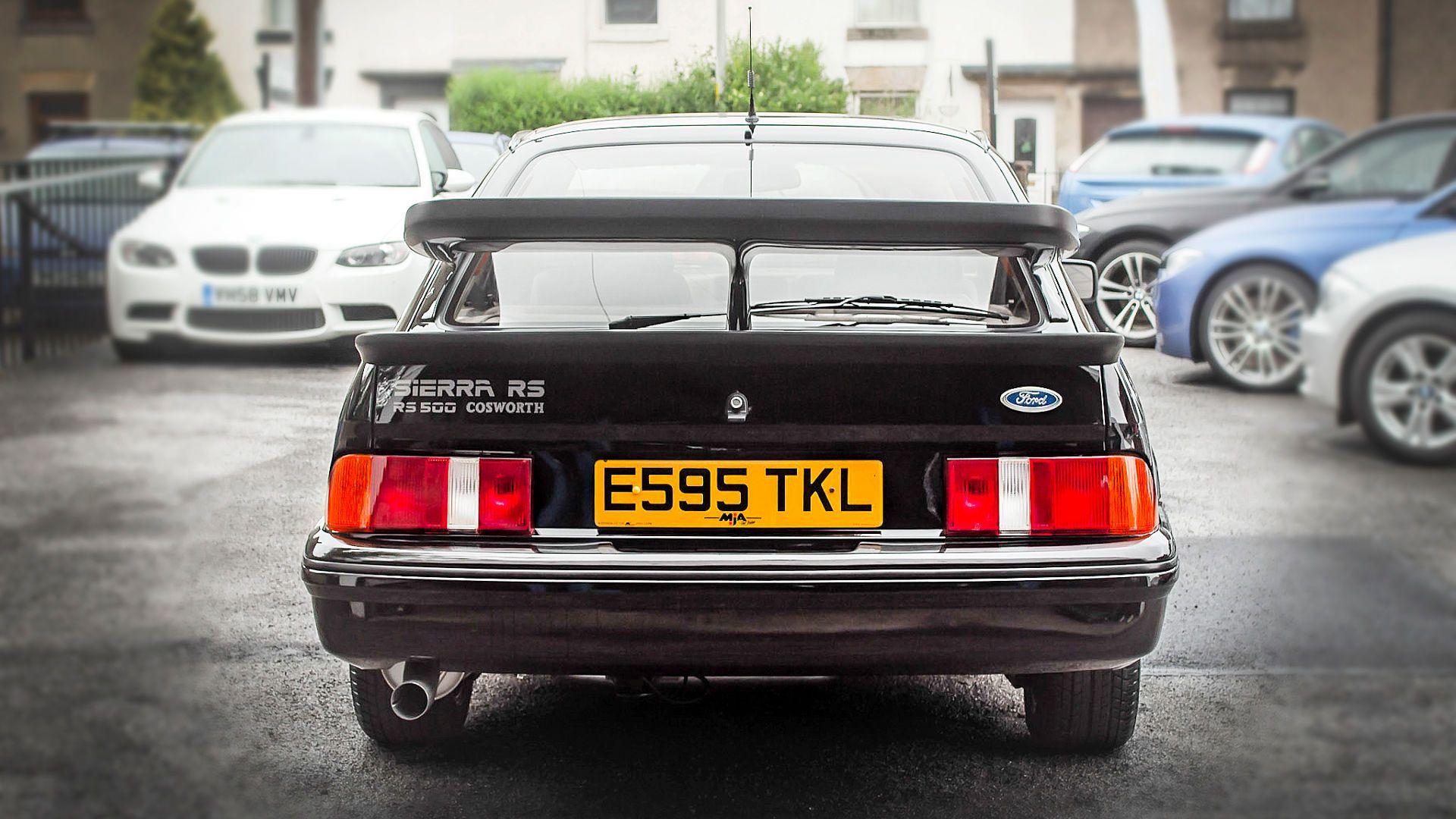 1987_Ford_Sierra_Cosworth_RS500_07
