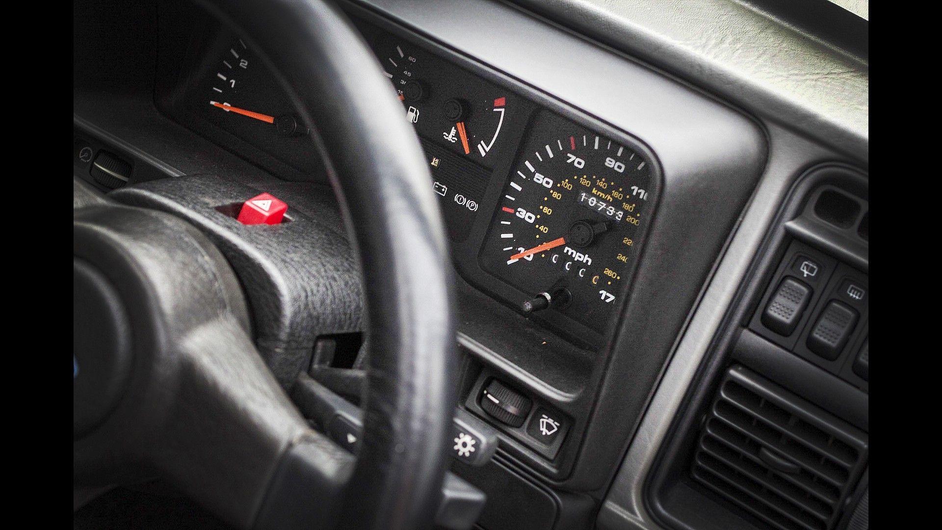 1987_Ford_Sierra_Cosworth_RS500_15