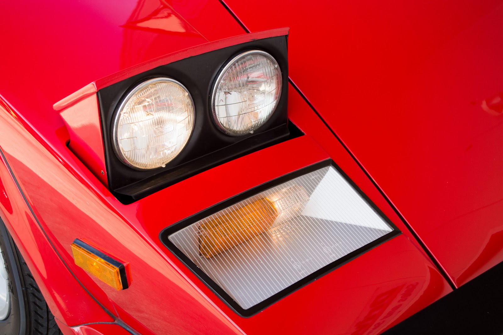 1987_Lamborghini_Countach_5000_QV_auction_02