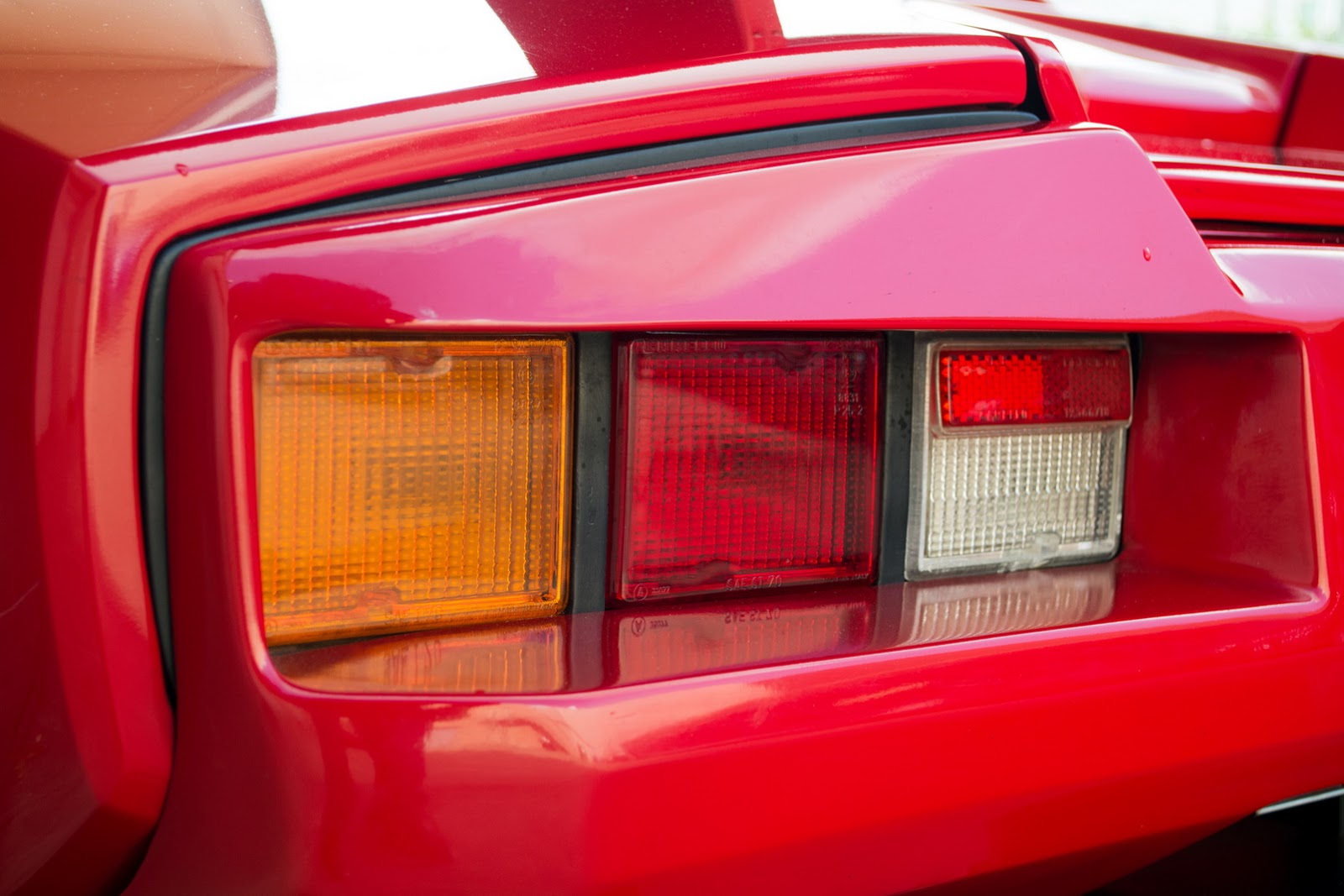 1987_Lamborghini_Countach_5000_QV_auction_05