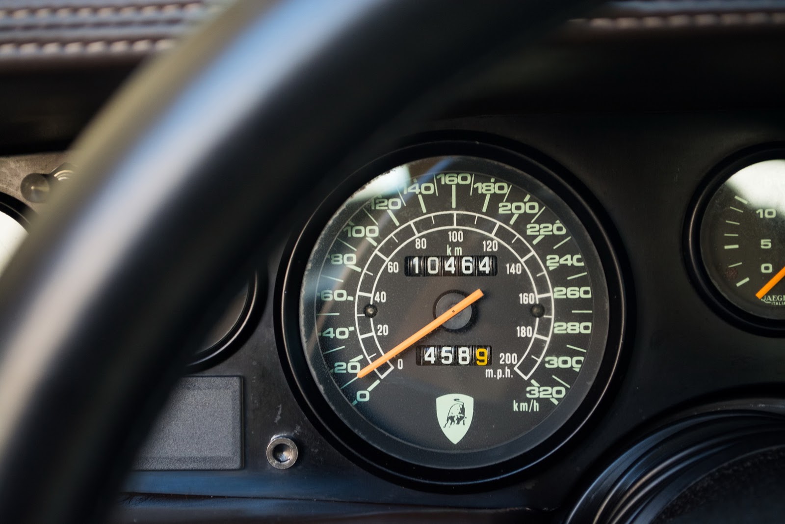 1987_Lamborghini_Countach_5000_QV_auction_10