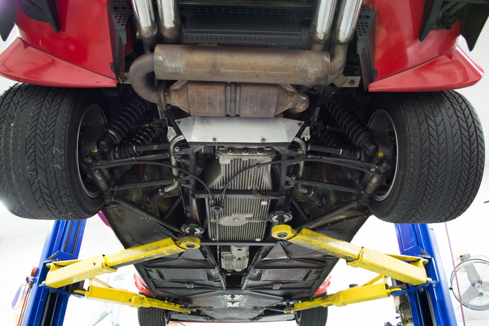 1987_Lamborghini_Countach_5000_QV_auction_26