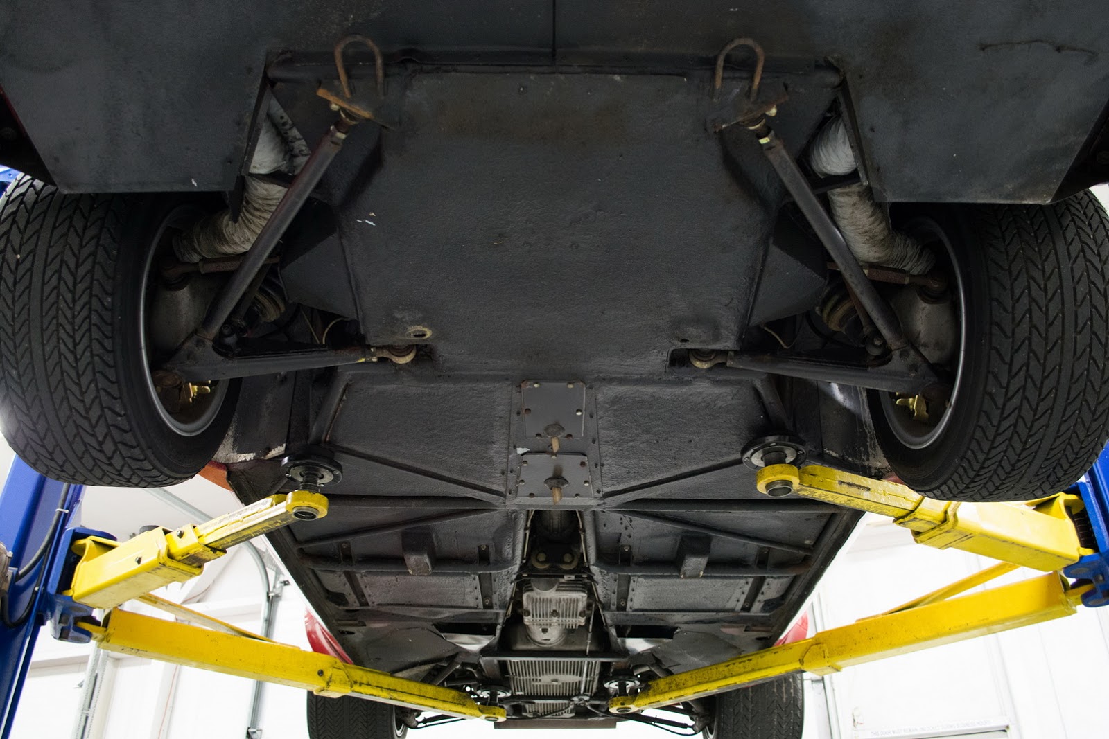 1987_Lamborghini_Countach_5000_QV_auction_36