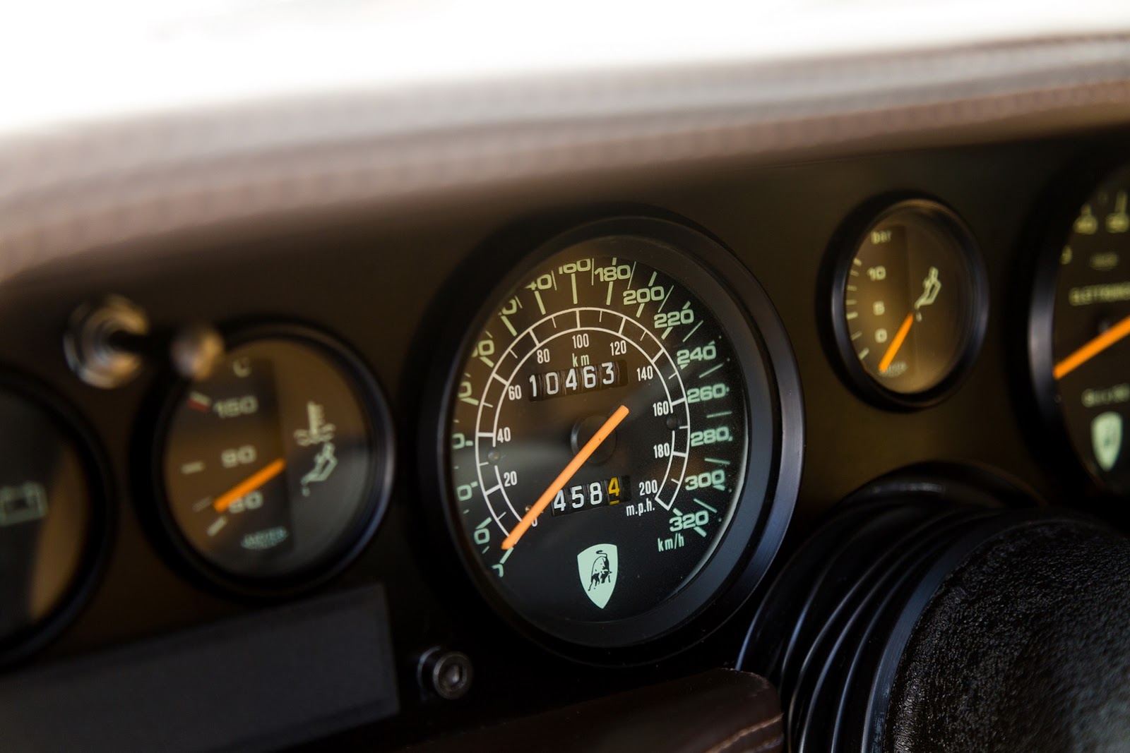 1987_Lamborghini_Countach_5000_QV_auction_72