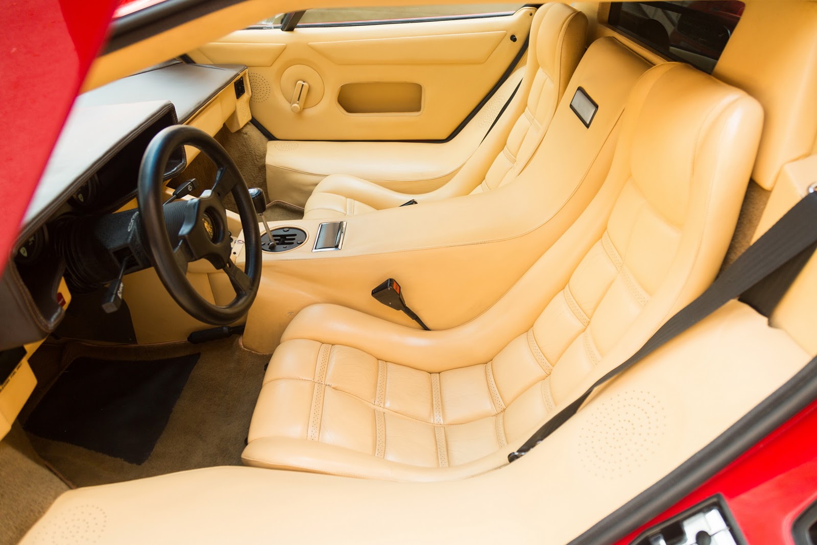 1987_Lamborghini_Countach_5000_QV_auction_87