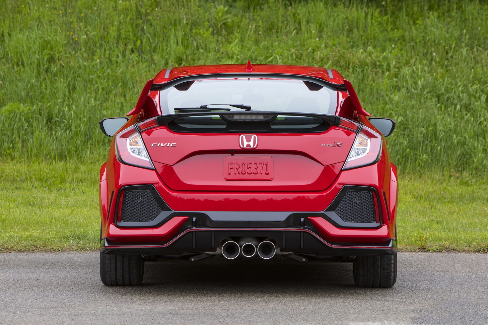 2017_Honda_Civic_Type_R_121