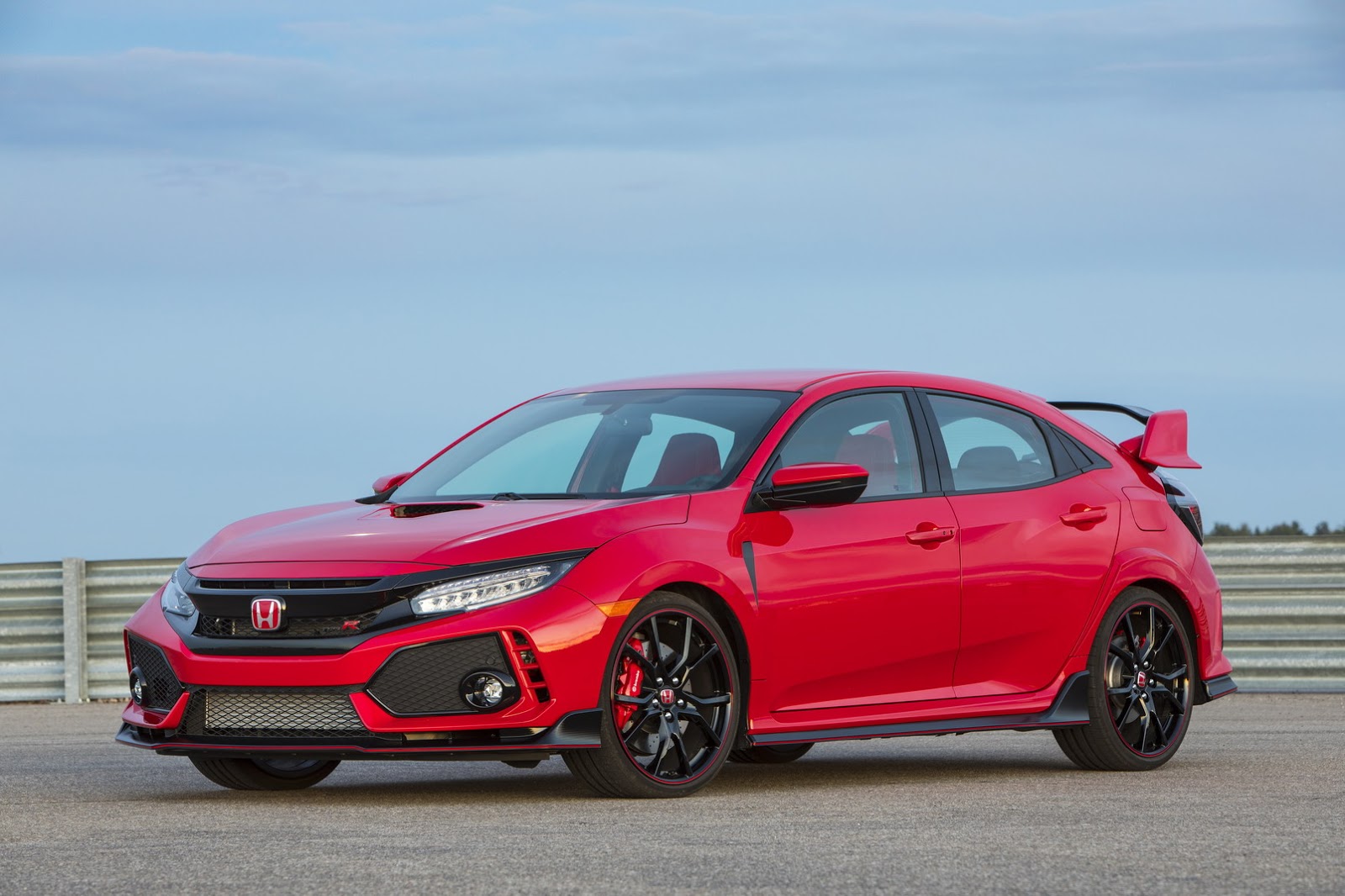 2017_Honda_Civic_Type_R_129