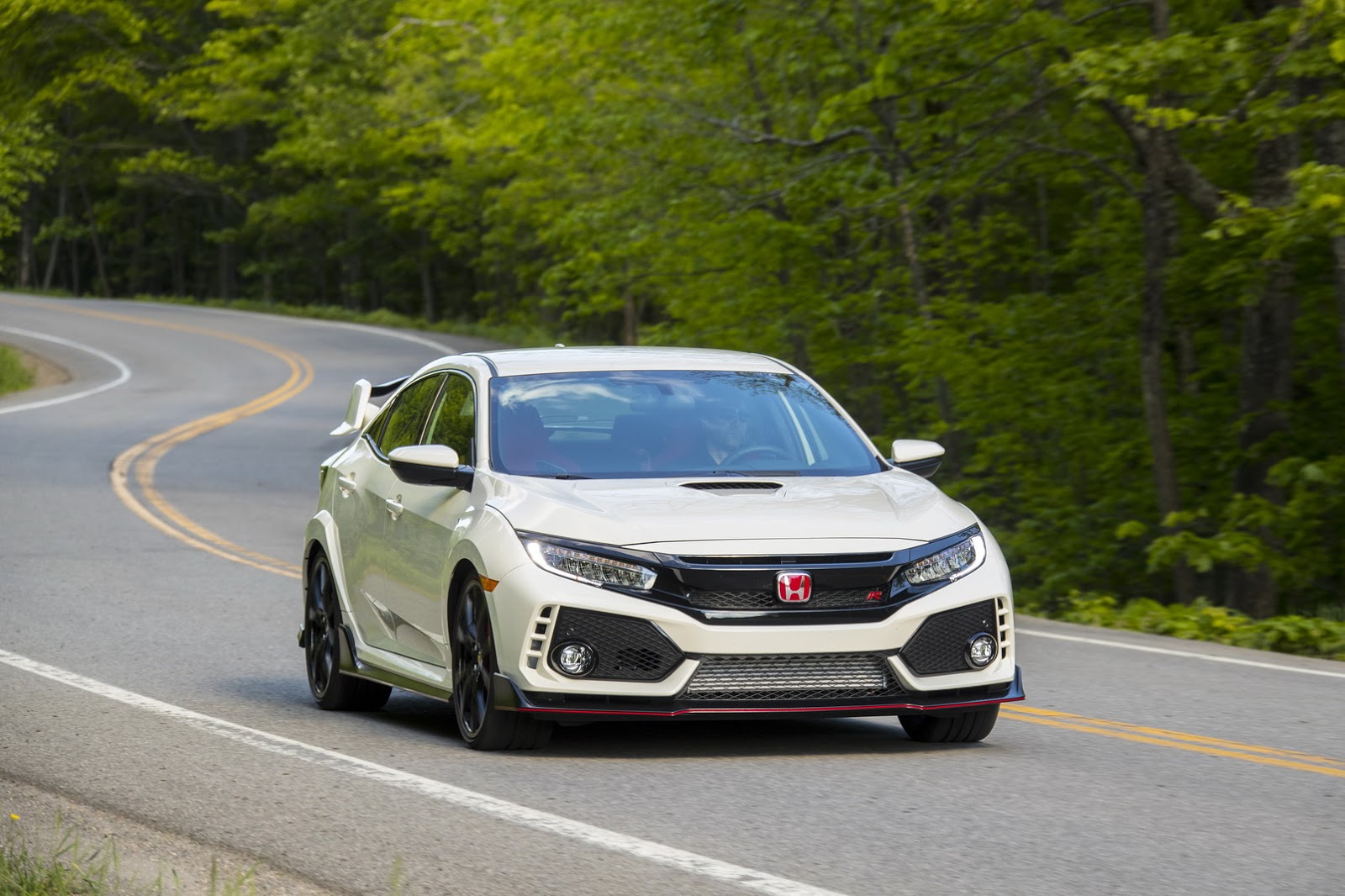 2017_Honda_Civic_Type_R_154