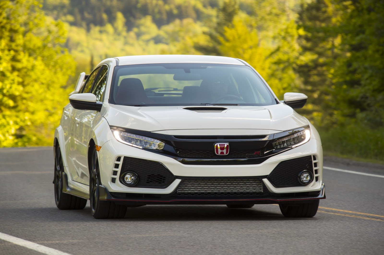 2017_Honda_Civic_Type_R_155