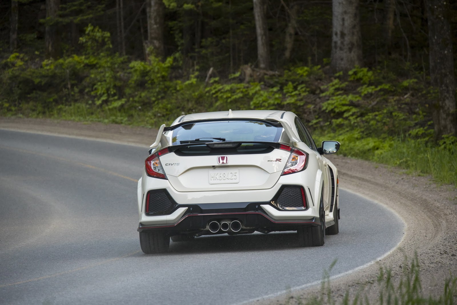 2017_Honda_Civic_Type_R_157