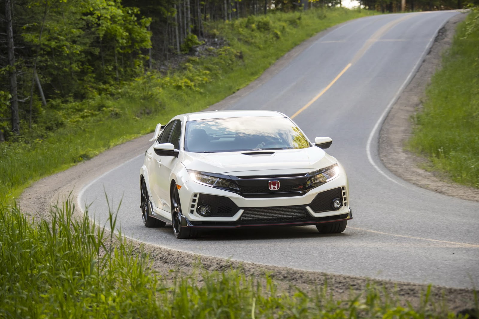 2017_Honda_Civic_Type_R_158