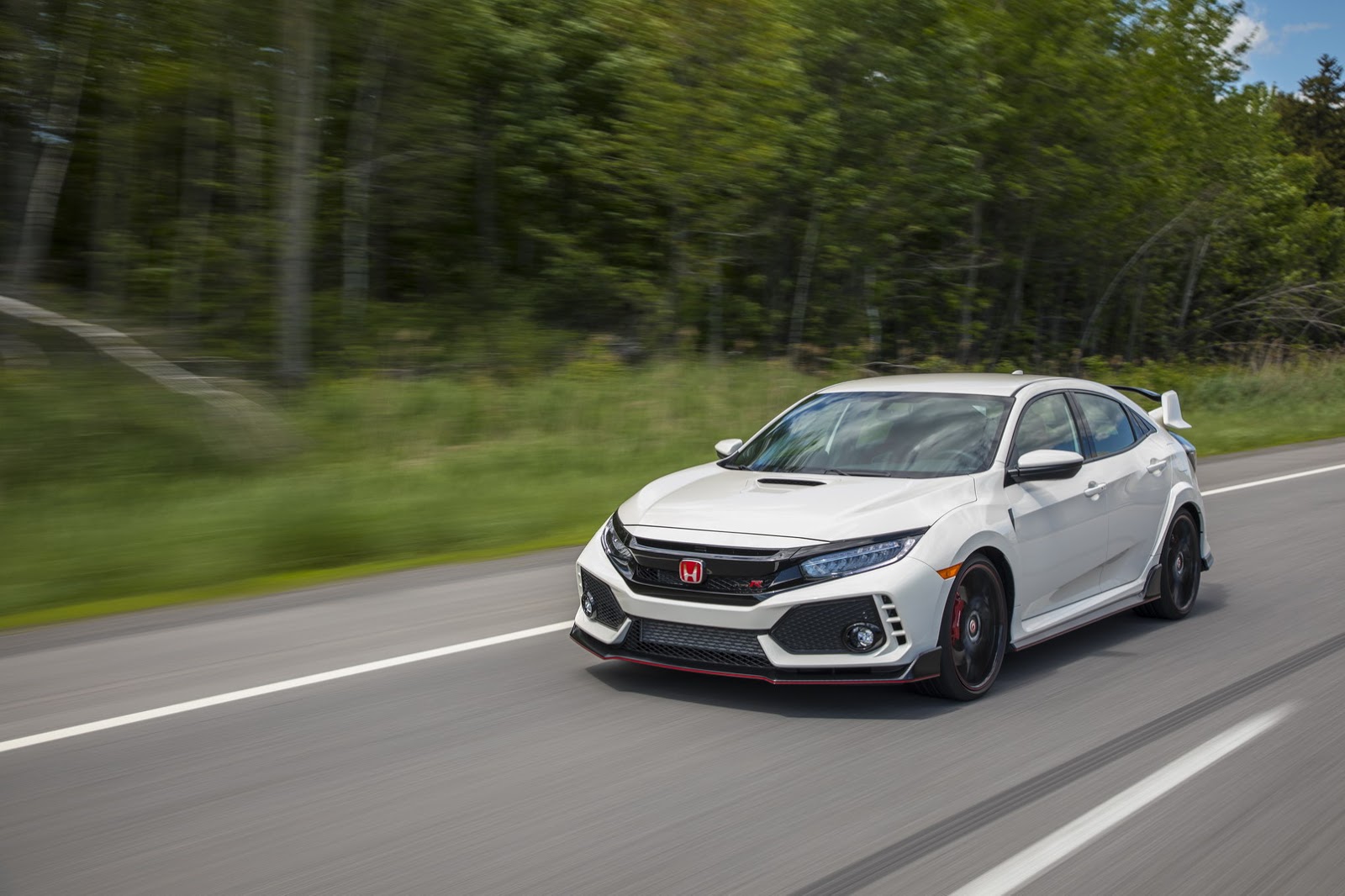 2017_Honda_Civic_Type_R_187