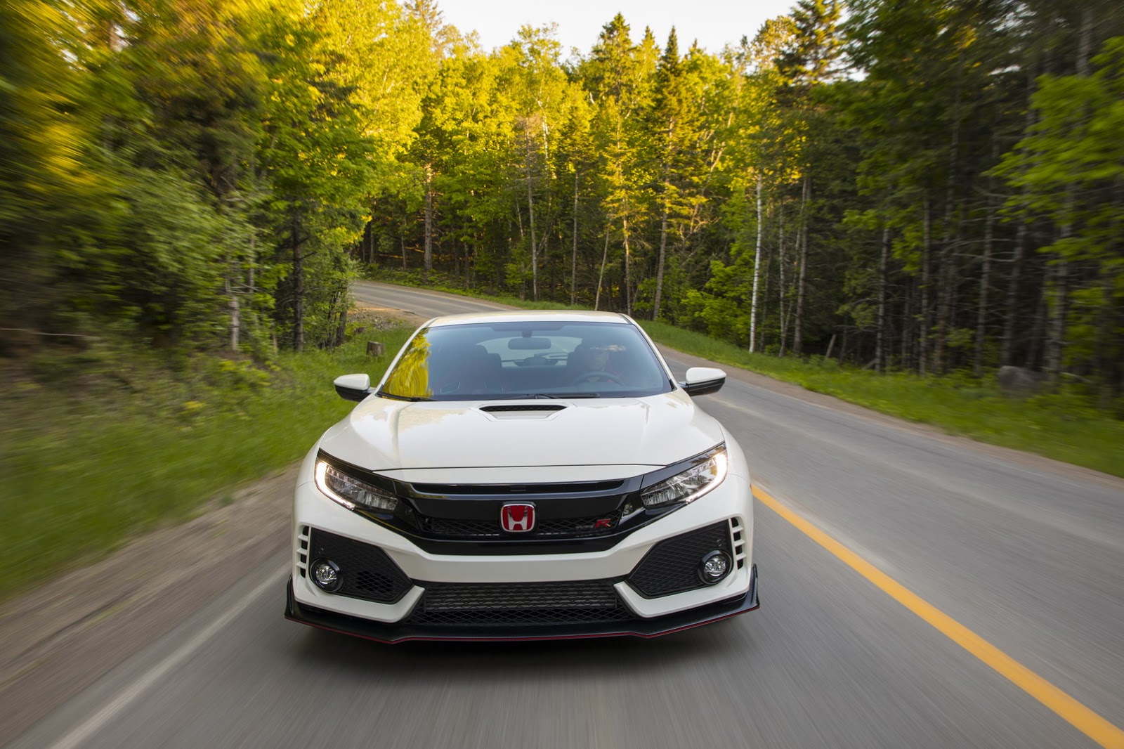 2017_Honda_Civic_Type_R_188