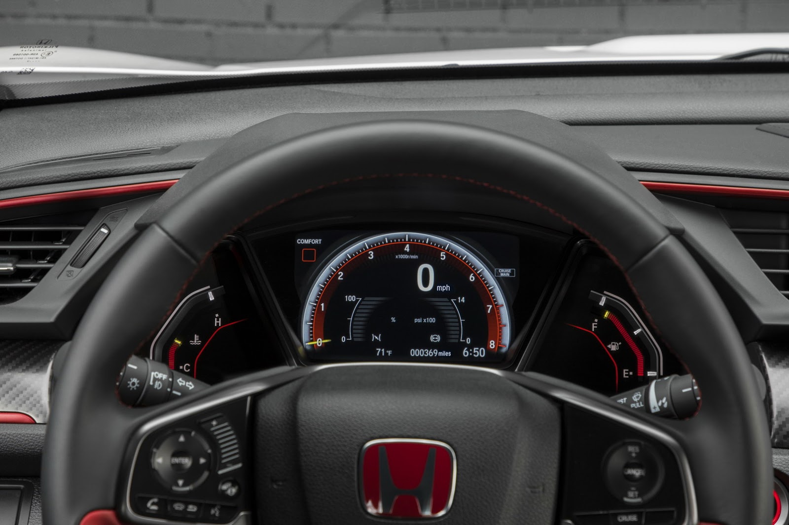2017_Honda_Civic_Type_R_22