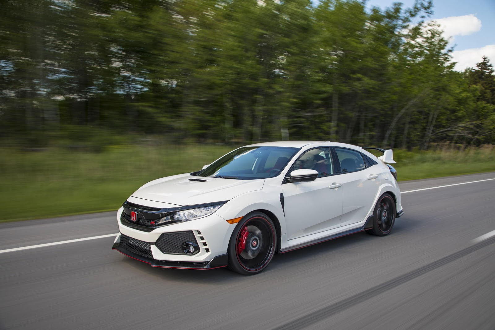 2017_Honda_Civic_Type_R_43