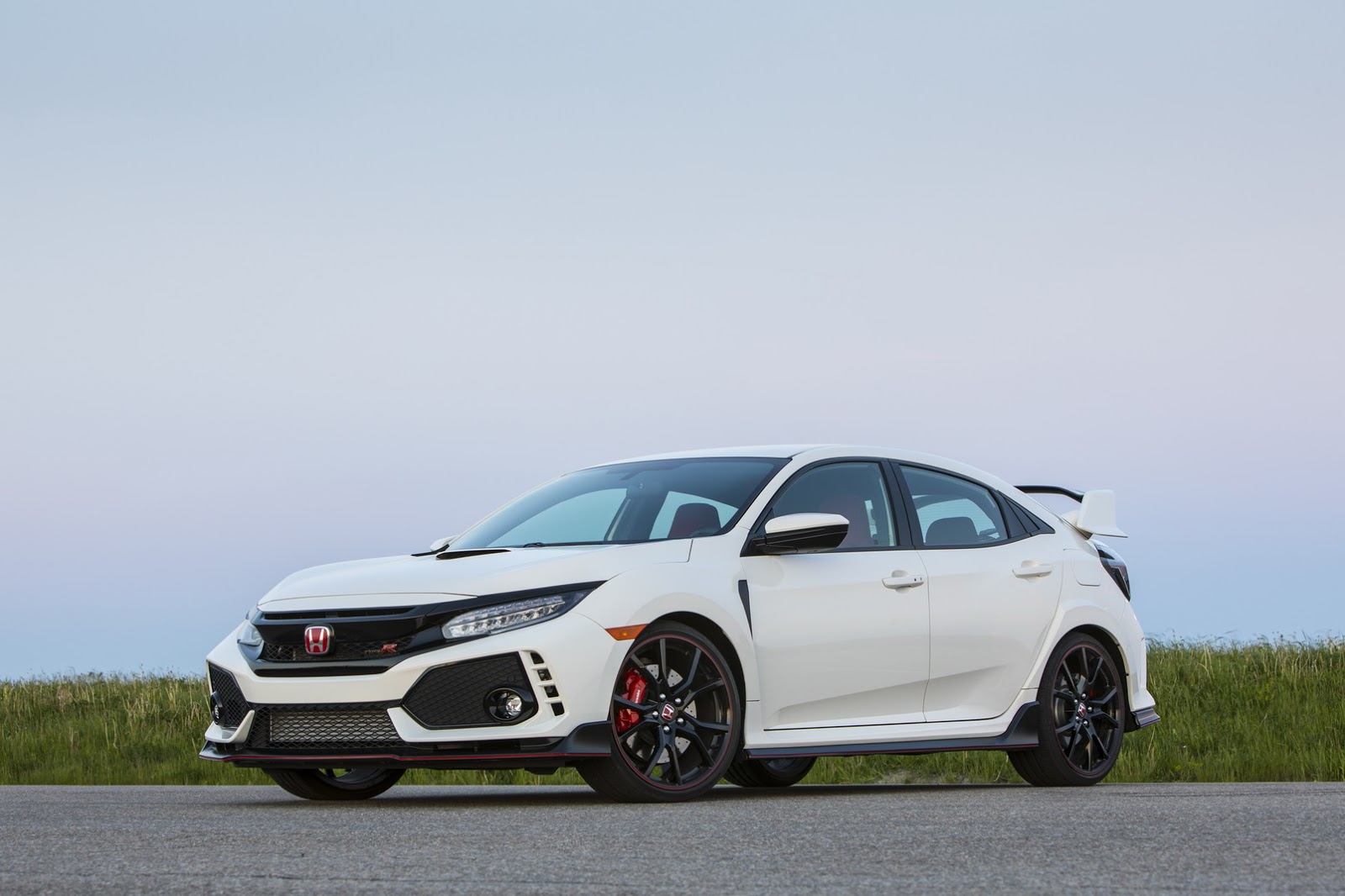 2017_Honda_Civic_Type_R_48