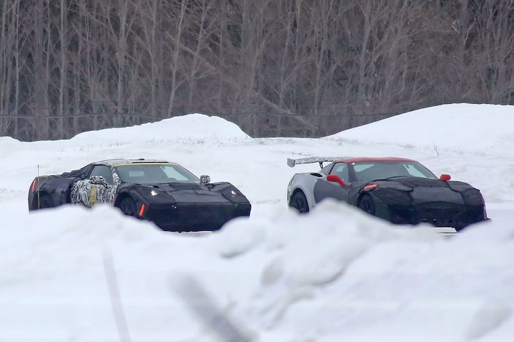 2018_Chevrolet_Corvette_midengined_0011