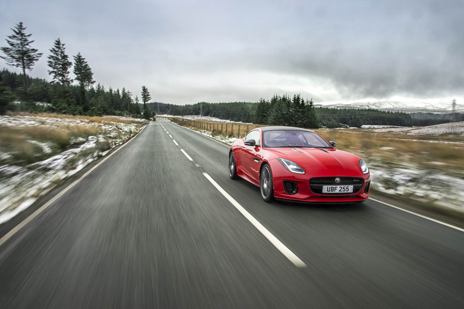 2-liter_Jaguar_F-Type_ 01