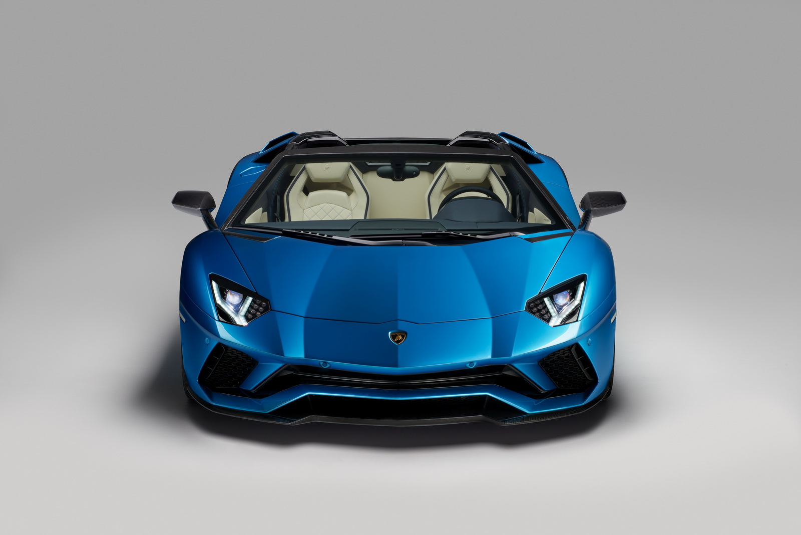 2018_Lamborghini_Aventador_S_Roadster_11