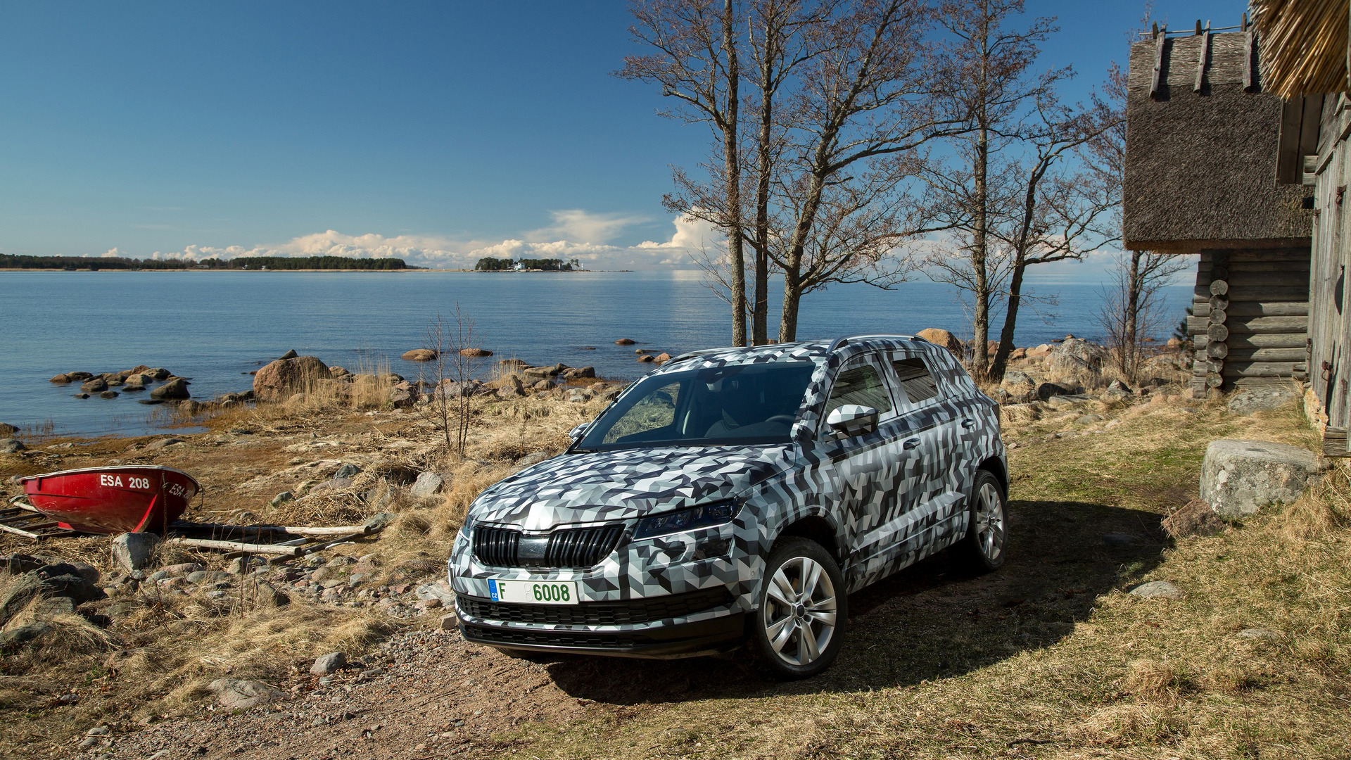 2018_Skoda_Karoq_camouflaged_prototype_05