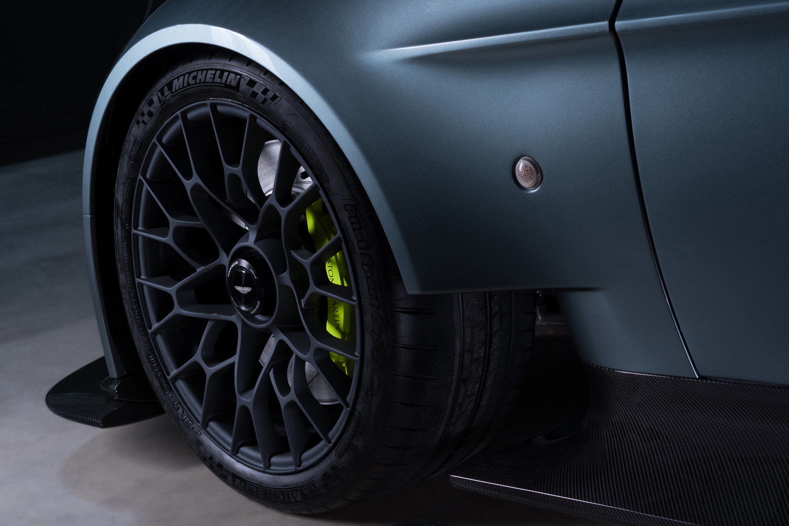 Vantage_AMR_Pro_06