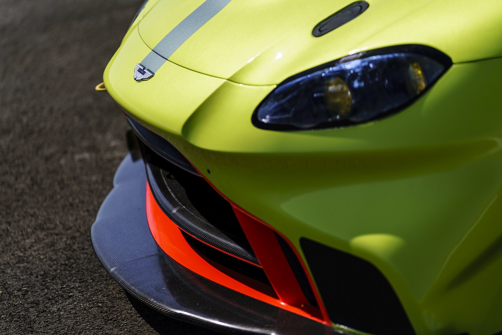 Aston_Martin_Vantage_GTE_07